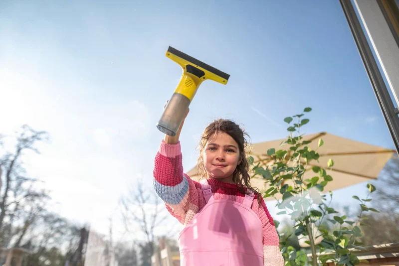 SMOBY Kärcher for Kids Fensterreiniger WV 6 – Spielspaß für kleine Helfer