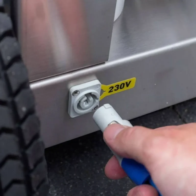 OSMOBIL PRO X für die Glas PV und Fassadenreinigung