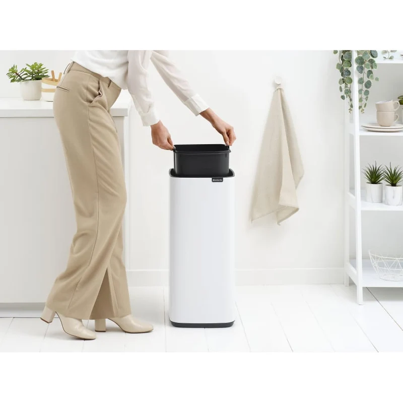 Brabantia Bo Touch Bin Abfalleimer mit Soft-Touch-Öffnung, 30 Liter