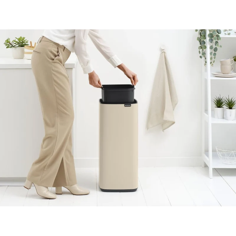 Brabantia Bo Touch Bin Abfalleimer mit Soft-Touch-Öffnung, 30 Liter