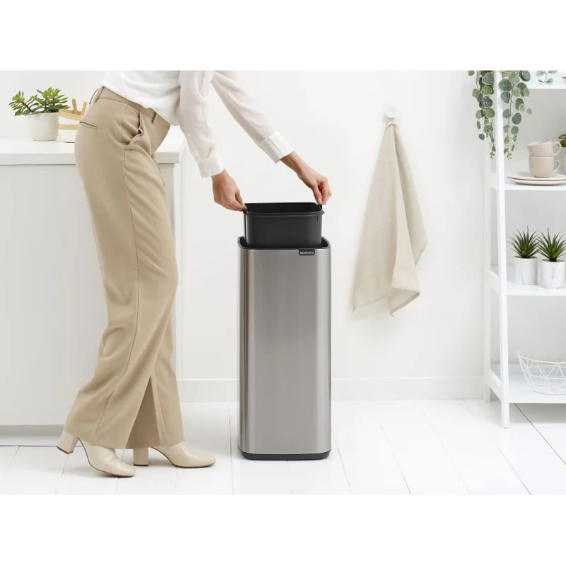 Brabantia Bo Touch Bin Abfalleimer mit Soft-Touch-Öffnung, 30 Liter