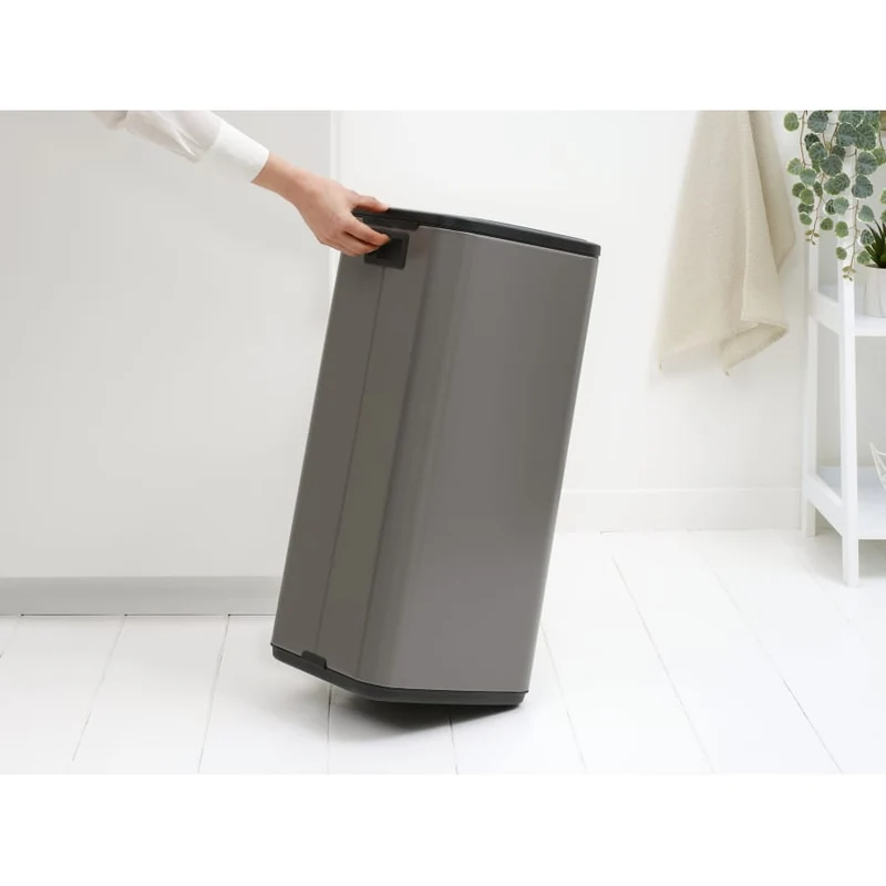 Brabantia Bo Touch Bin Abfalleimer mit Soft-Touch-Öffnung, 30 Liter